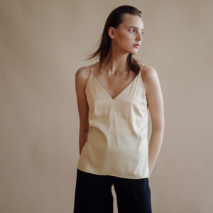 Camisas y blusas